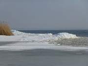 Eisaufschiebungen: Das Achterwasser in der Nhe von Pudagla.