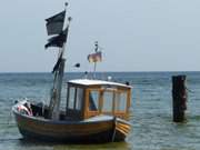 Fischerboot in der Ostsee: Am Strand von ckeritz.