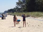Spiel und Spa: Am Strandzugang von Klpinsee.